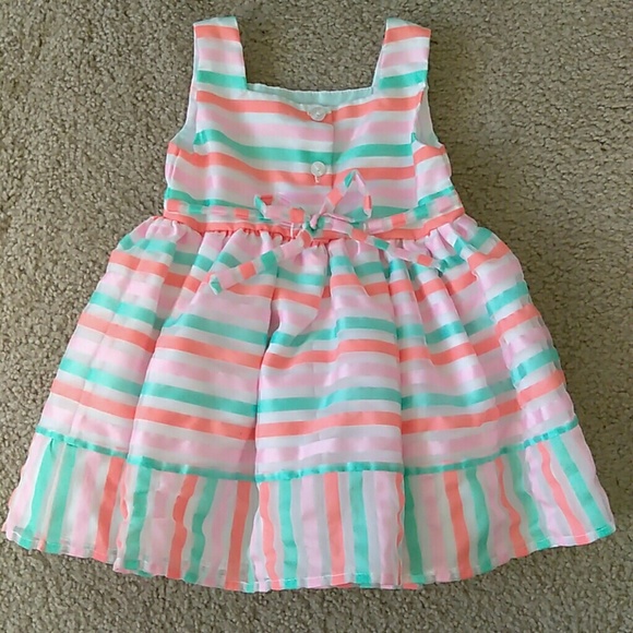 SWEET HEART ROSE GIRL DRESS. - Picture 2 of 4